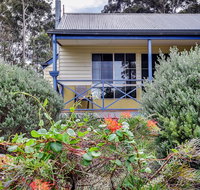 Waverley House Cottages - Perth Resorts