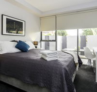 Well-Appointed 3 Bedroom 2 Bath Parking  Pool - Accommodation Perth