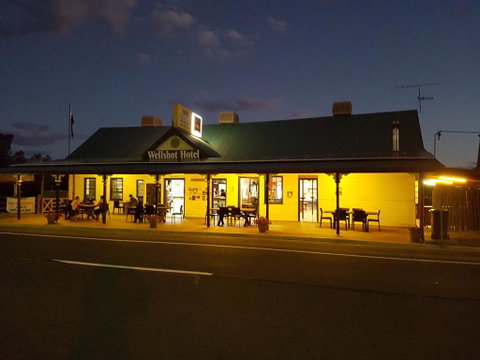 Wellshot Hotel - Accommodation Perth 2