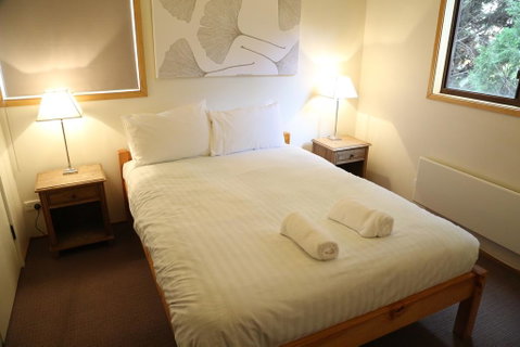 Whispering Pines 1 - Accommodation Perth 3