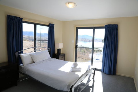 Whistler 4 - Accommodation Perth 2