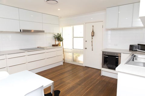 White Beach Cottage - Accommodation Perth 1