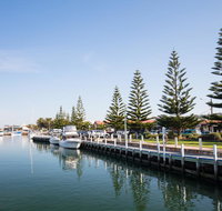 White Caps B - New Styles  Spacious Home - Perth Resorts