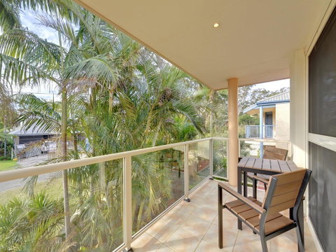 White Horses, 7A Achilles Street - Accommodation Perth 1