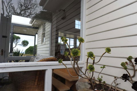 White Shell Cottage - Accommodation Perth 3