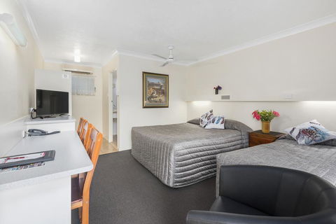 Whiteoaks Motel & Lodges - Perth Resorts 2