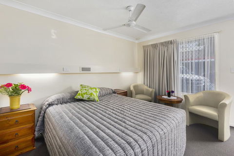 Whiteoaks Motel & Lodges - Perth Resorts 3