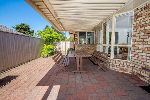 Whitesands Road, Unit 2/12 - Accommodation Perth 0