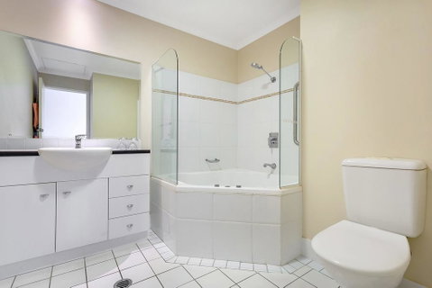 Whitesands, Unit 113/41-45 Shoal Bay Road - Accommodation Perth 1