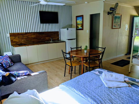 Woolshed Eco Lodge - Perth Resorts 2