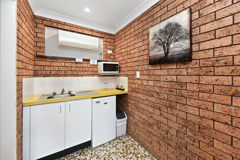 Woongarra Motel - Accommodation Perth 2