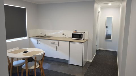 Wynnum Anchor Motel - Accommodation Perth 3
