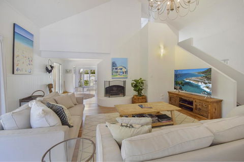 Wyuna Drive - Accommodation Perth 0