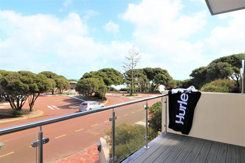Yallingup Beach Resort - Accommodation Perth 2
