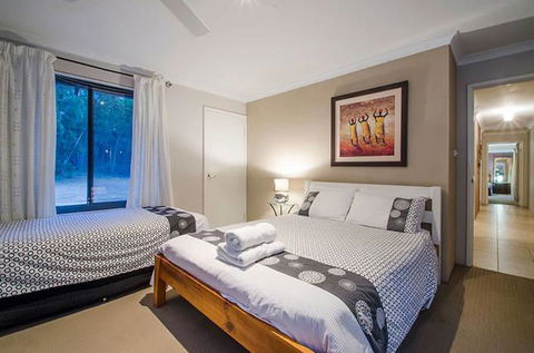 Yallingup Pet Friendly Bush Retreat - Accommodation Perth 2