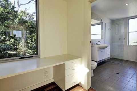 YALLUMBEE - Accommodation Perth 3