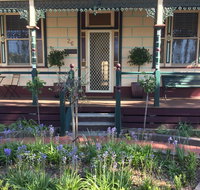 Yapera On Lucan - Perth Resorts