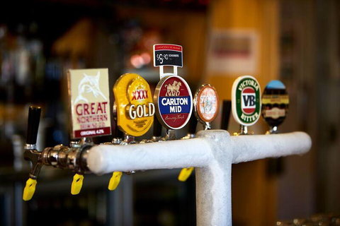 Yandina Hotel - Accommodation Perth 2