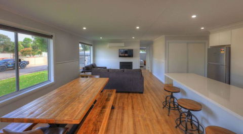 Yarrawonga Holiday Park - Accommodation Perth 2