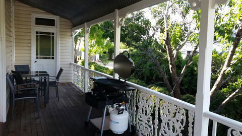 YesterYear On West - Accommodation Perth 2