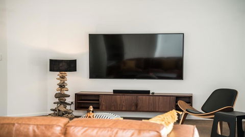 Your Luxury Escape - Byron Sunset Breeze - Perth Resorts 1