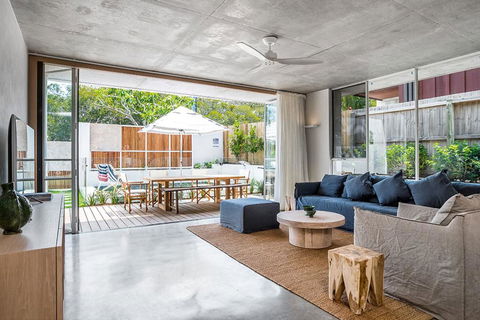 Your Luxury Escape - Driftwood Three At Clarkes Beach - Accommodation Perth 2