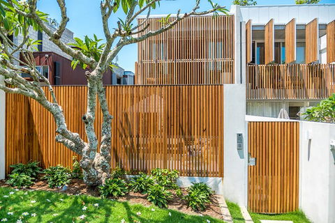 Your Luxury Escape - Driftwood Three At Clarkes Beach - Accommodation Perth 0