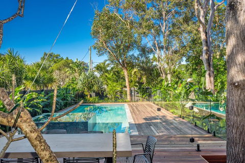 Your Luxury Escape - Tallowood - Suffolk Park - Accommodation Perth 1