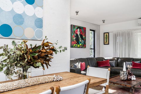 Your Luxury Escape - The Loft - Accommodation Perth 3