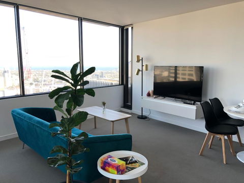 Your Melbourne Home In Free Tram Zone With Great City Lifestyle - Accommodation Perth 0