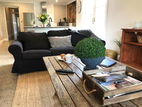 YSG The Edward Townhouse 151 - Walk To Town - Accommodation Perth 0