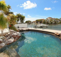 Yulunga 20 - 4 BDRM Canal Home with Pool - Accommodation Perth