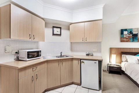 Zenith Studio, Unit 3/10 Messines Street - Accommodation Perth 1