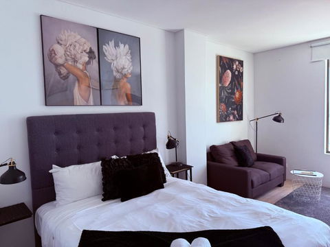 806 Deluxe Delight Concert Hall Studio - Accommodation Perth 0