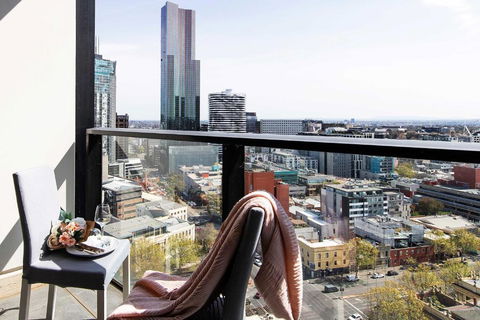 A 2BR Apt Near Melbourne Central Amazing Views - Accommodation Perth 0
