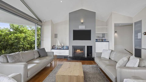 A Beachside Getaway - 8 - Accommodation Perth 1