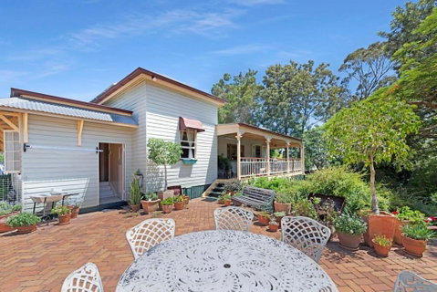 A Charming Queenslander - Accommodation Perth 2