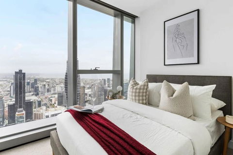 A Chic 2BR Apt With Panoramic Views FREE Parking - Accommodation Perth 2