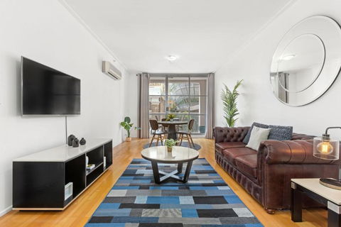 A Comfy Studio For 5 Next To Darling Harbour - Perth Resorts 0