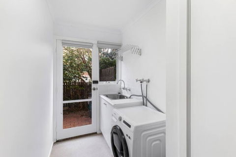 A Home Away From Home In Geelong - Accommodation Perth 2