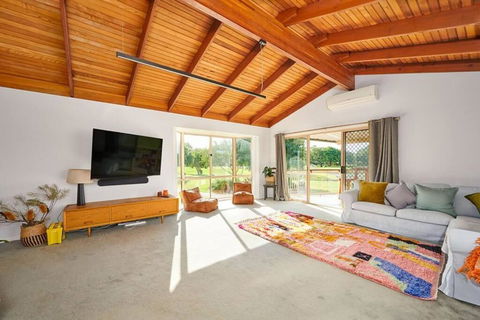 A Kids Dream & Paradise For Parents - Accommodation Perth 1