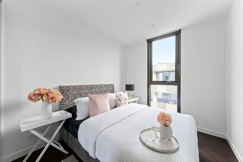 A Lux 2BR Apt Near South Melbourne Market - Accommodation Perth 4