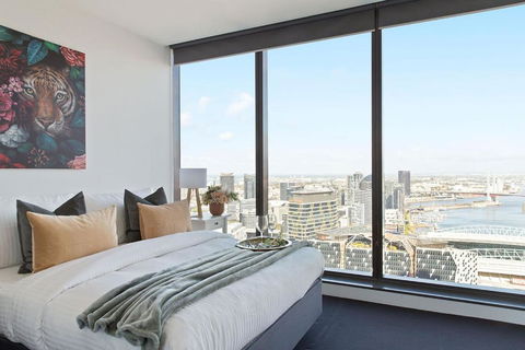 A Modern 2BR Apt With Harbour Views FREE Parking - Accommodation Perth 0