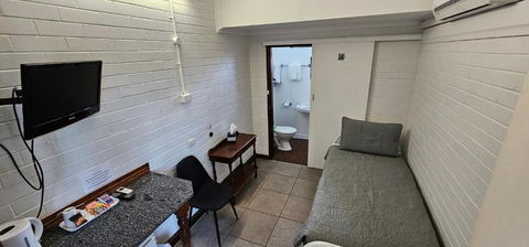 A Railway Lodge - Accommodation Perth 1