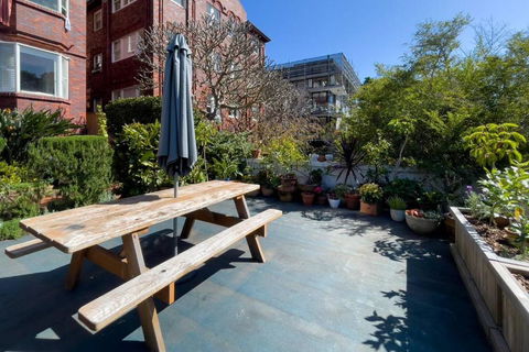 A South Bondi Family Hideout For Beach Aficionados - Accommodation Perth 3