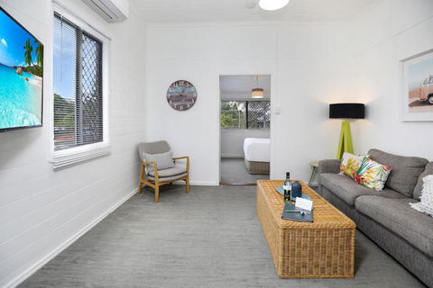 A Touch Of The Bahamas On McKenzie MK3 - Accommodation Perth 0