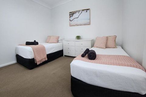 Abode On Market In The Heart Of Woolgoolga - Accommodation Perth 3