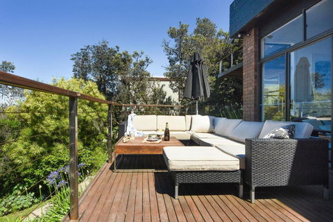 Absolute Beachfront - Accommodation Perth 3