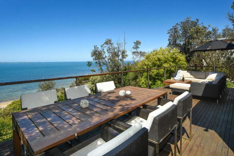 Absolute Beachfront - Accommodation Perth 4