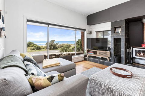 Absolute Beachfront Views Apollo Bay - Accommodation Perth 0